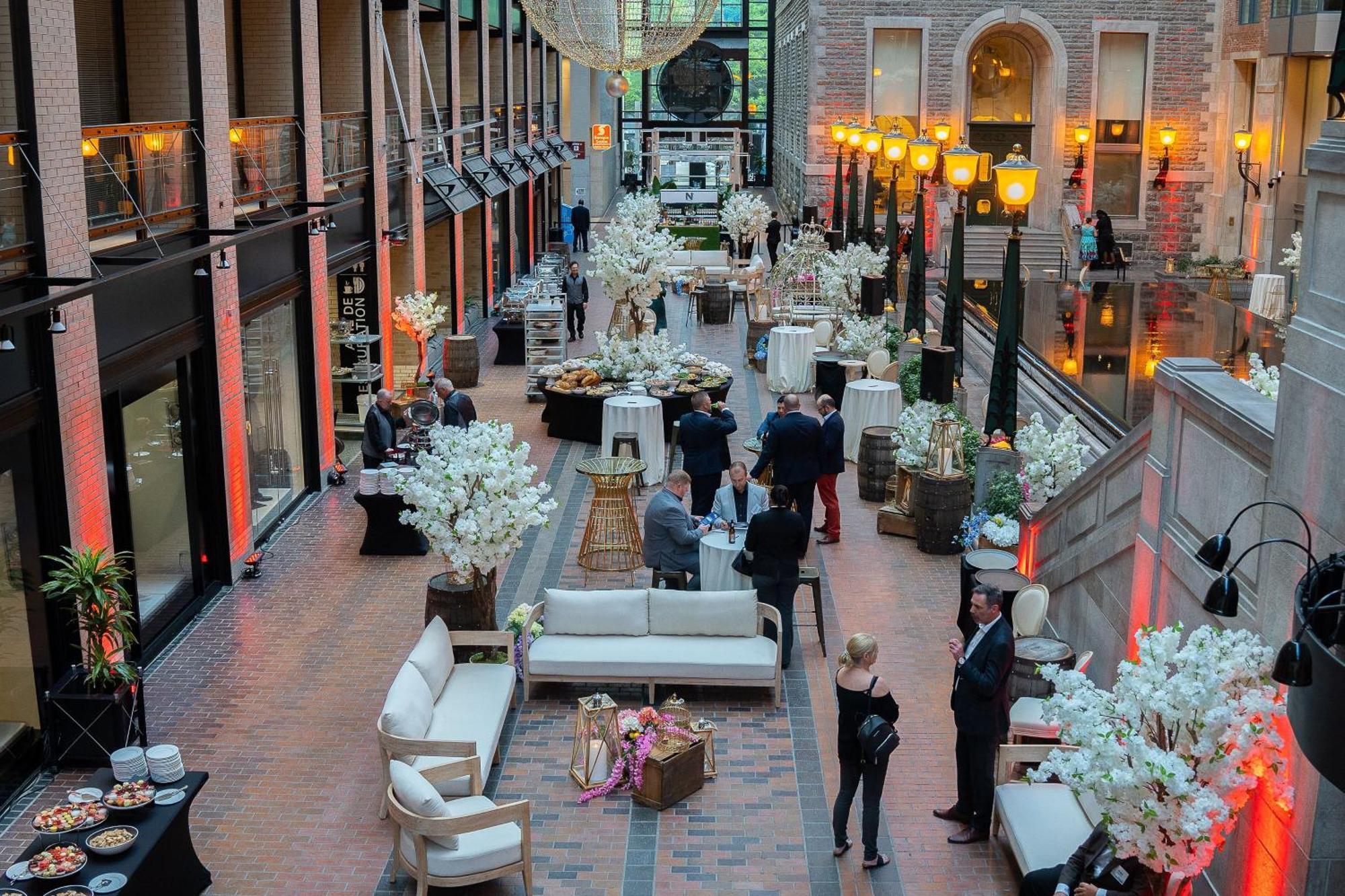 Отель Intercontinental Montreal By Ihg Экстерьер фото