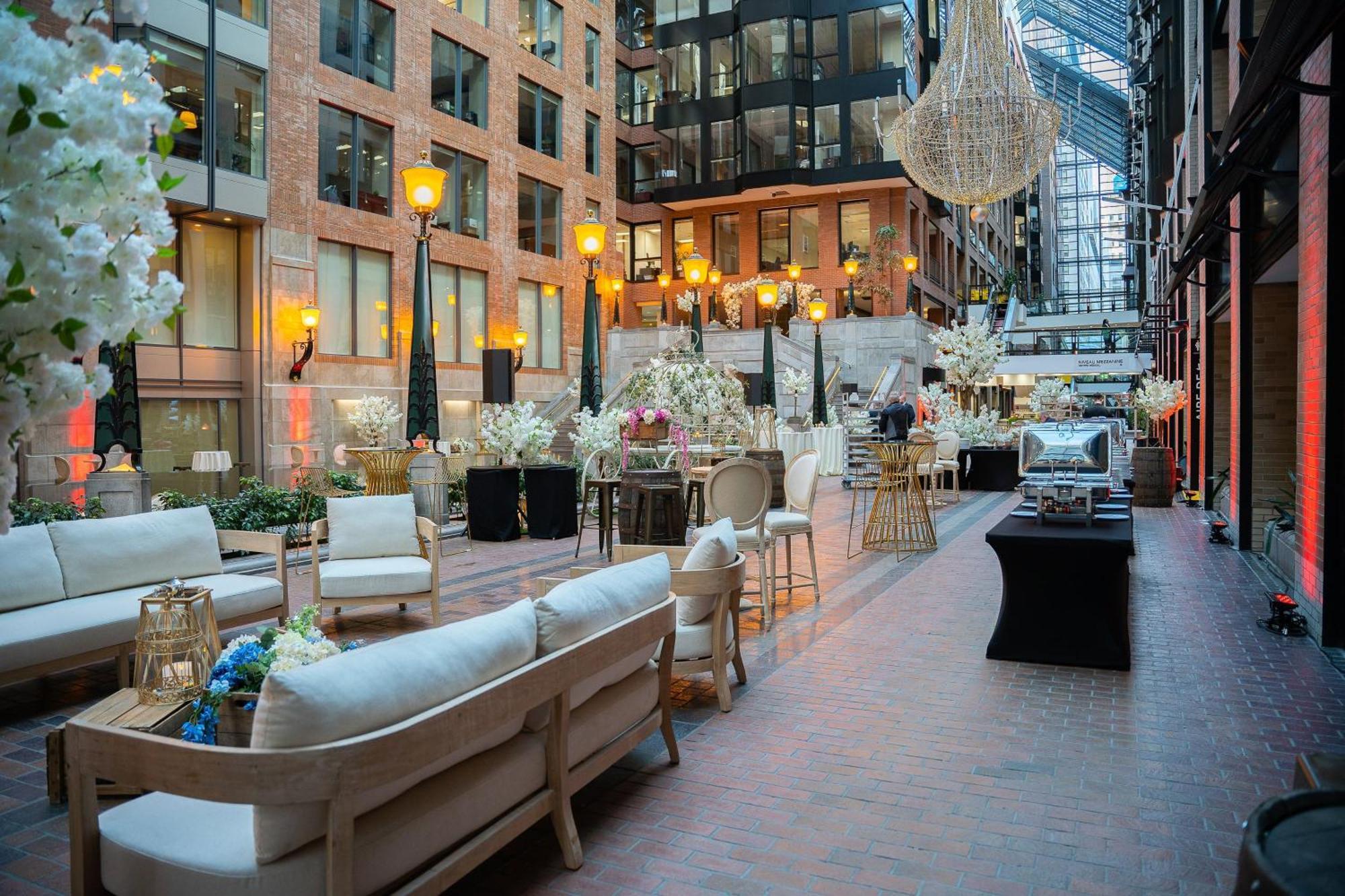 Отель Intercontinental Montreal By Ihg Экстерьер фото